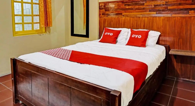Oyo 91502 Kost Bu Lilies Syariah, Book Hotel Hoteller i Tulungagung med pool, Swimmingpool