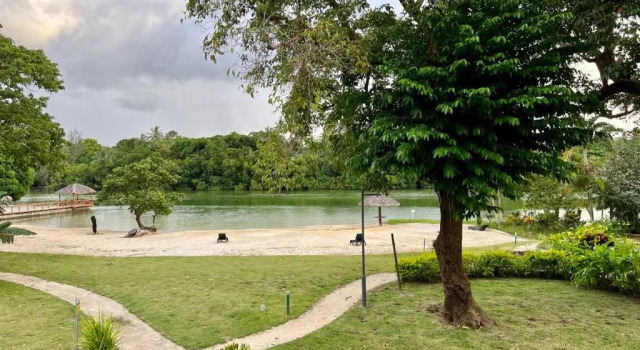 Номер Standard с 2 комнатами с видом на воду MG Cocomo Resort Vanuatu
