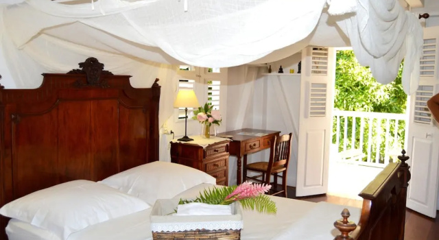House With 6 Bedrooms in Vieux Habitants, With Enclosed Garden and Wif