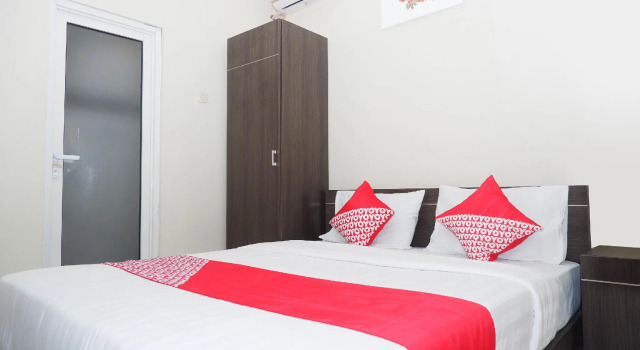 Standard Doppel Zimmer OYO 1217 Candi Residence