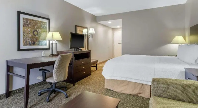 Студия Hampton Inn Mebane