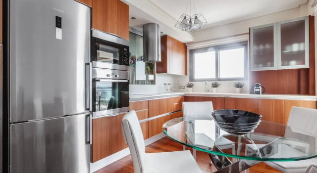 Люкс Executive с 3 комнатами с балконом DN Sea Apartments