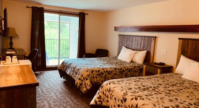 Четырёхместный номер Standard Three Valley Lake Chateau