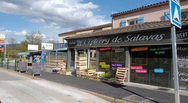 Les Lauriers Roses, Prenota Hotel Hotel a Alvernia con parcheggio, Parcheggio