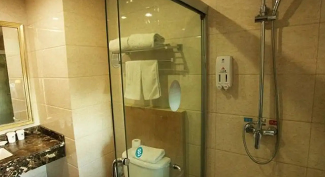 Двухместный номер Standard GreenTree Inn Anhui Bozhou Yaodu Road Business Hotel