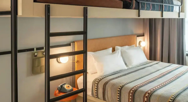 Двухместный номер Standard Moxy Cincinnati Downtown