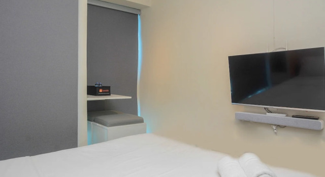 Best Studio Room with Wall Bed Tifolia Apartment, Book Apartment Jakarta Jakarta Province