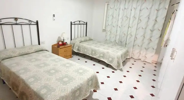 Villa With 2 Bedrooms in Alfacar, With Wonderful Mountain View, Private Pool, Furnished Terrace, Varaa Villa Mökit kohteessa Granada, Mökki