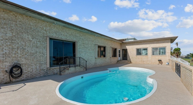Bay Dreamer - Massive Bayfront Home W/ Private Pool 3 Bedroom Home by Redawning