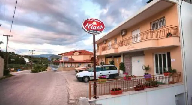 Iliana Apartments, Prenota Appartamento Hotel a Peloponneso con parcheggio, Parcheggio