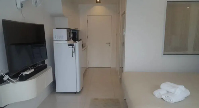 City Center Residence Deluxue Studio 104