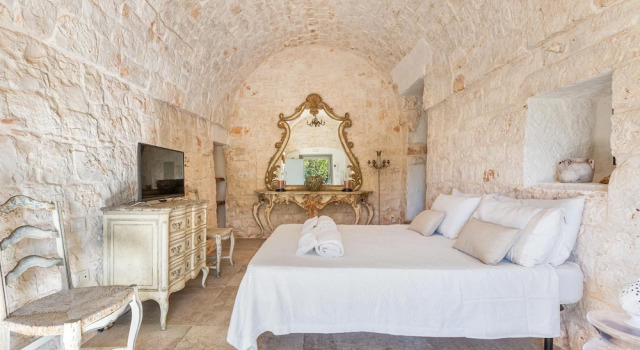 3666 Ca' Della Roccia by Perle di Puglia, Book Villa Villaer i Valle d'Itria, Villa
