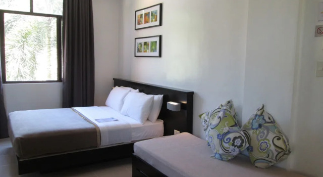 Premier cameră cu balcon One Crescent Place Hotel