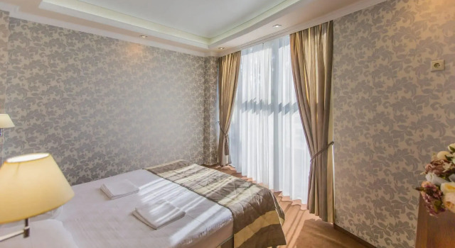 Grand Hotel (Гранд)
