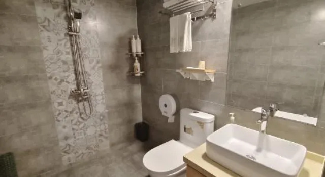 Yuyu Free Youth Hostel (Chengde Mountain Resort), Book Hostel Chengde Hebei