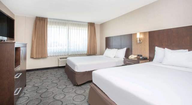 Baymont by Wyndham San Diego Downtown, Забронировать Отель Отели Сан-Диего с парковкой, рядом с AD Nightclub, Парковка
