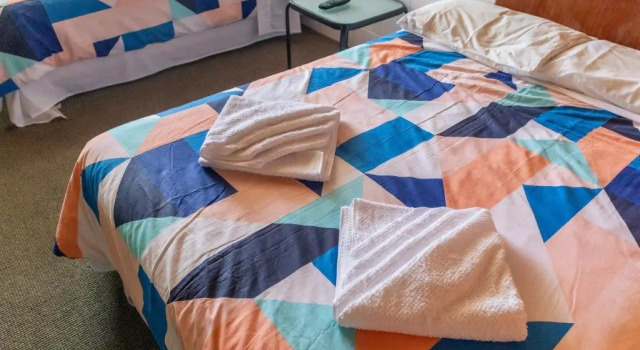Четырёхместный номер Standard Aaryn Court Motel