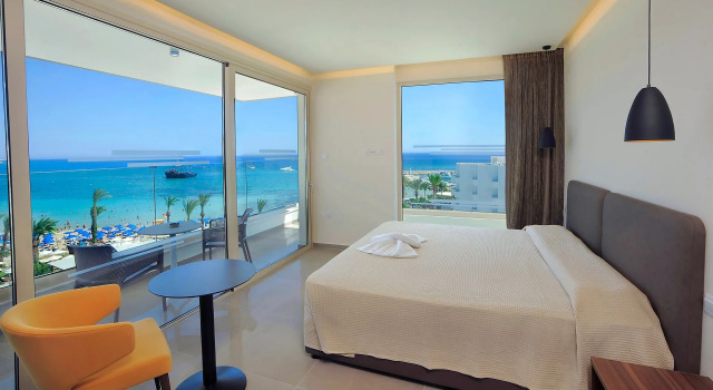 Полулюкс Роскошный Отель Nelia Beach