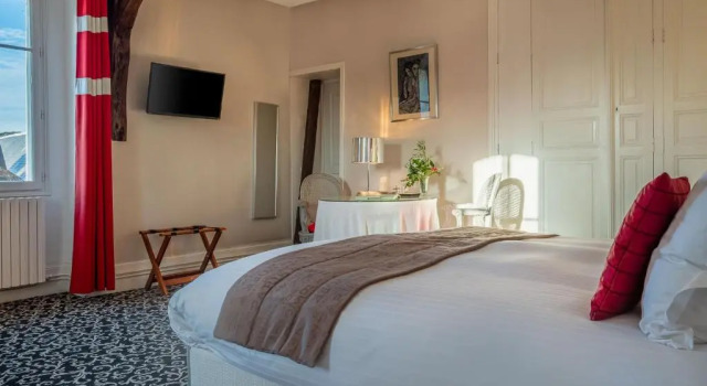 Номер Deluxe Hôtel Le Pavillon des Lys - Amboise Centre