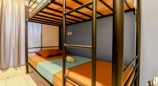 Happynest BnB, Boek Bed and Breakfast Mergangsan Timuran
