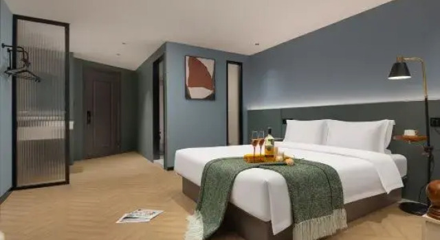 Yinji Apartment (Yuhuan First People's Hospital), Book Lejlighed Hoteller i Yuhuan med parkering, Parkering