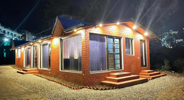 Sol Glow Resort, Rezervovat Lázně / Resort Nainital Uttarakhand
