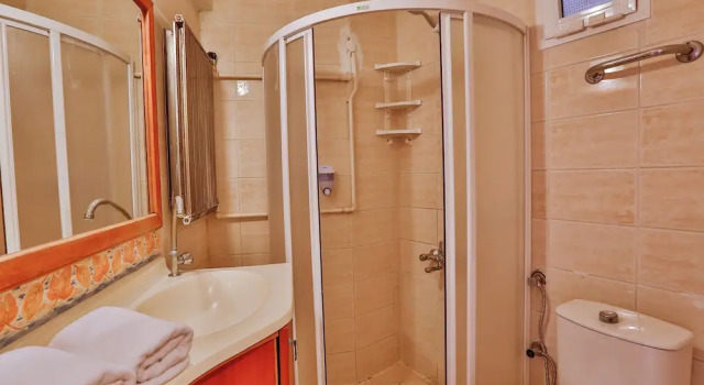 Двухместный номер Standard с видом на город Club Hotel Gultur