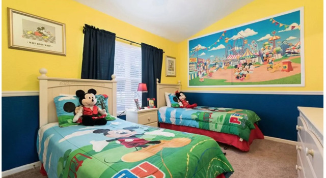 3 BR 2 Miles to Disney Pool Free Wifi and More