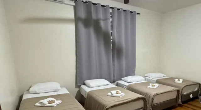 Четырёхместный семейный номер Standard c 1 комнатой с видом на внутренний двор Hotel São Lourenço