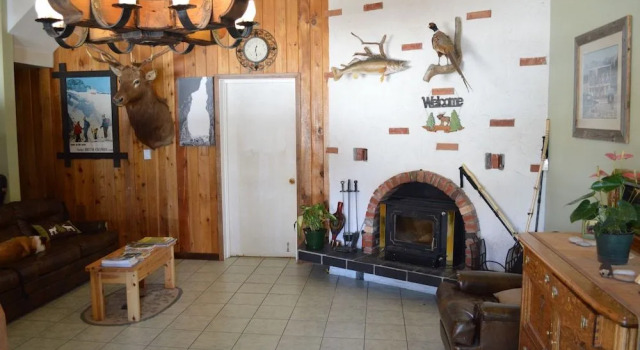 Motel Tyrol, Забронировать Мотель Рейдиум-Хот-Спрингс 