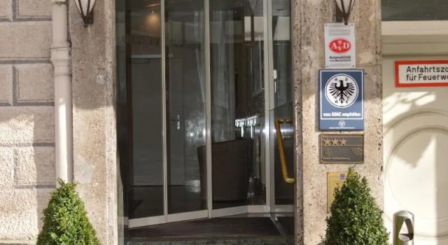St. Paul Hotel, Забронировать Отель Отели Мюнхена с парковкой, рядом с Октоберфест - Луг Терезы, Парковка