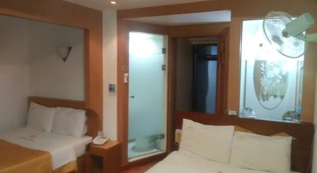Двухместный номер Deluxe Golden Bee Motel