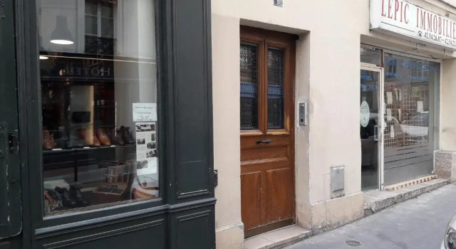 Romantic tiny house in Paris, Забронировать Апартаменты/квартира Париж Иль-де-Франс, рядом с Вокзал Сен-Лазар