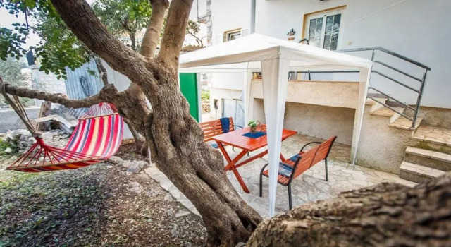 Апартаменты с 2 комнатами с видом на море Apartments Irene's Place