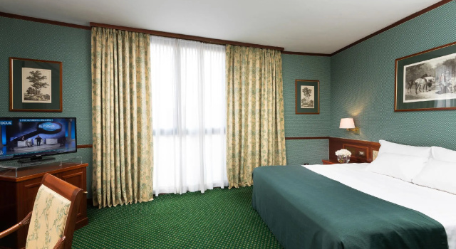 Двухместный номер Superior Leonardo Hotel Milan City Center