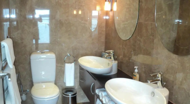 Апартаменты Edgewater Palms Apartments
