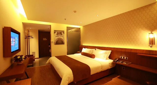 James Joyce Coffetel Qufu Bus Station Branch, Prenota Hotel Hotel a Shandong con parcheggio, Parcheggio