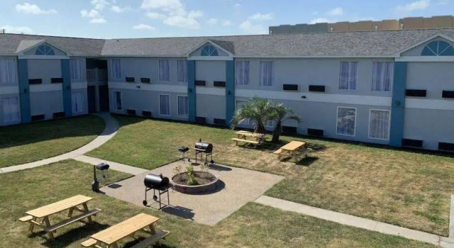 Days Inn by Wyndham Rockport Texas