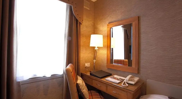 Номер Executive Burts Hotel
