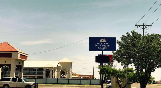 Кровать в общем номере Baymont Inn by Wyndham Odessa University Area