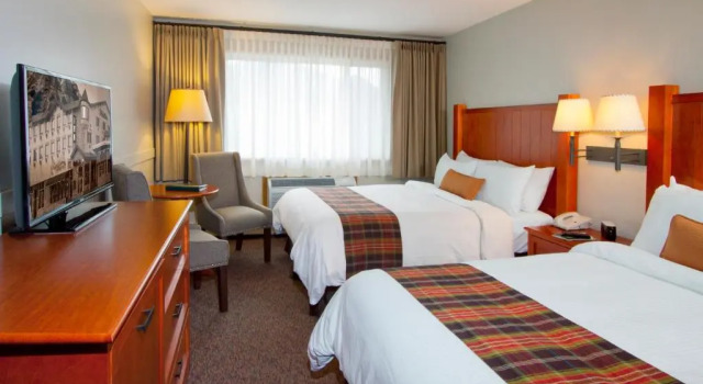 Четырёхместный номер Standard Whistlers Inn
