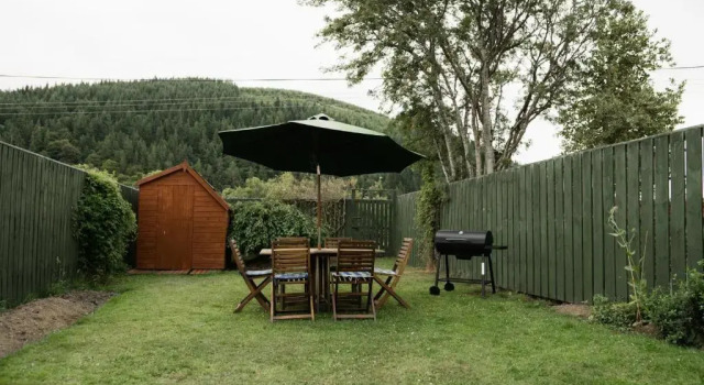 Коттедж 3BD House Fantastic Mountain Views Innerleithen