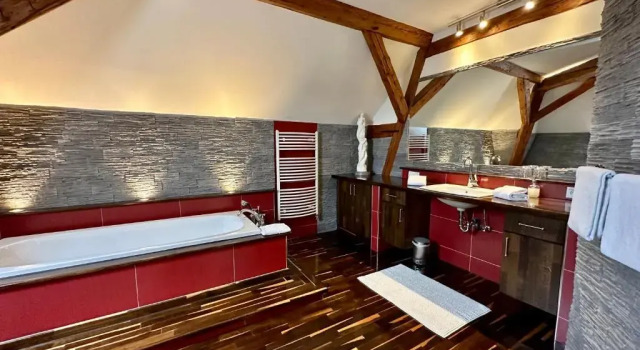Полулюкс с красивым видом из окна Georgi Schloss - Boutique Hotel