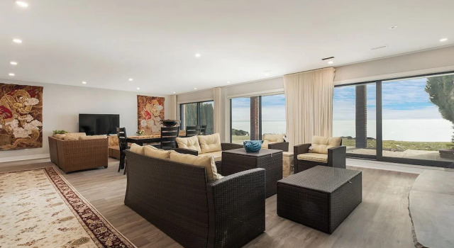 Modern Luxury Furnished, Surrounding St-Lawrence River View, Tranquil, Rezervați Hotel Dorval Island Quebec