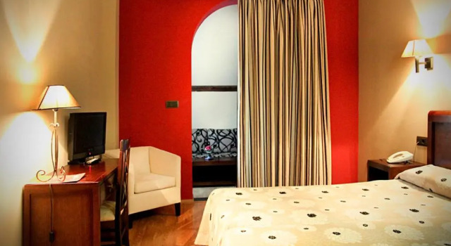 Полулюкс Hotel Zerbinetta