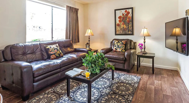 Park Suites at 122 - One Bedroom Apartment, Забронировать Апартаменты/квартира Апартаменты Пруда в Темпе, рядом с Vista Del Camino Park, Апартаменты/квартира
