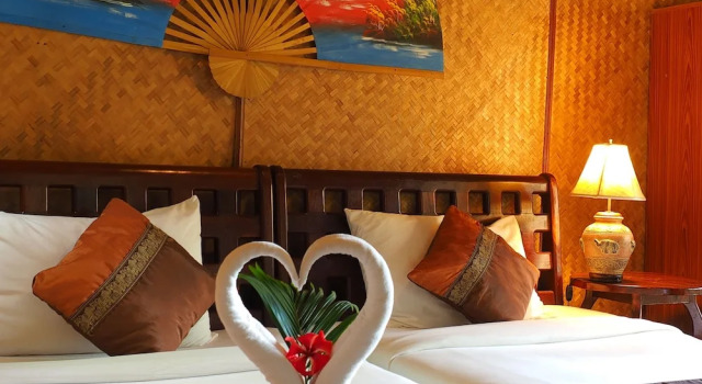 Бунгало с балконом и с видом на сад Koh Chang Bailan Beach Resort