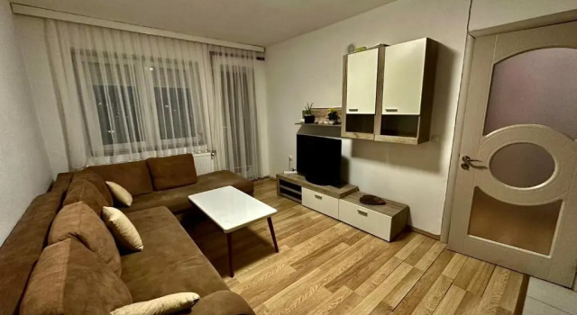 Hotel and Apartments Central City Prishtina, Забронировать Апартаменты/квартира Отели Приштина с парковкой, рядом с National Library of Kosovo, Парковка
