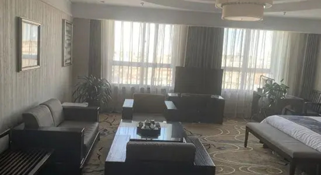 Superior Suite Chiping Hotel