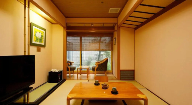 Номер Traditional Japanese Kanazawa Hakuchoro Hotel Sanraku -Natural Hot Spring